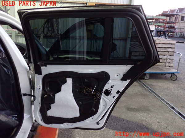 2UPJ-9236071290]BMW 528i ツーリング(MU30)右後ドア (43R-00049) 中古 (F11)_3