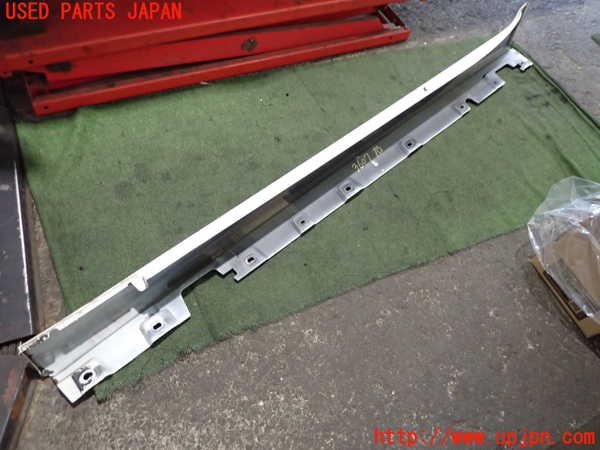 2UPJ-9236071390]BMW 528i ツーリング(MU30)右サイドステップ 中古 (F11)_5