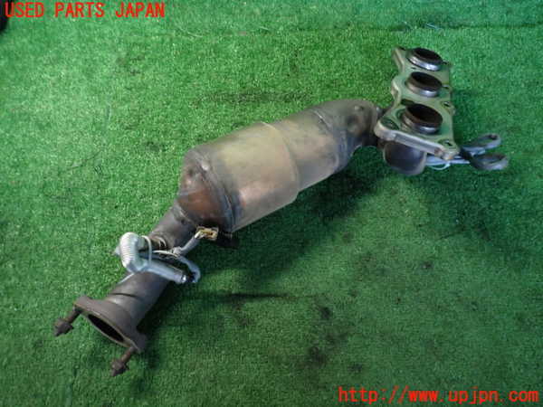 2UPJ-9236072042]BMW 528i ツーリング(MU30)エキマニ2 (触媒 マニバーター) 中古 (F11)_3