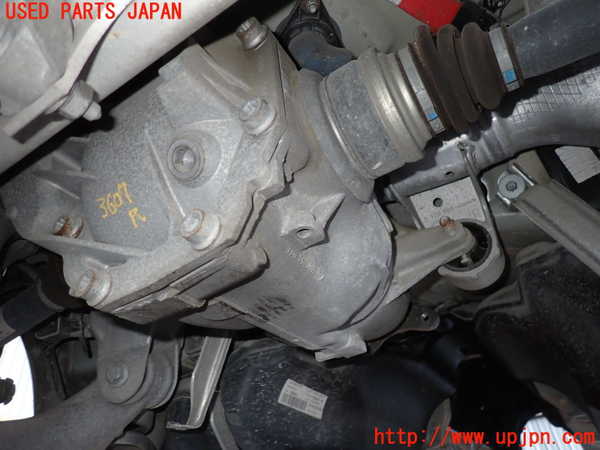 2UPJ-9236074355]BMW 528i ツーリング(MU30)リアデフ 中古 (F11)_2