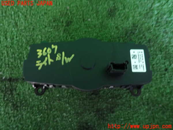 2UPJ-9236076285]BMW 528i ツーリング(MU30)ライトスイッチ 中古 (F11)_2