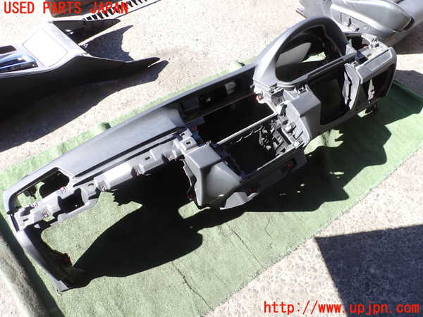 2UPJ-9236077505]BMW 528i ツーリング(MU30)ダッシュボード 中古 (F11)_2
