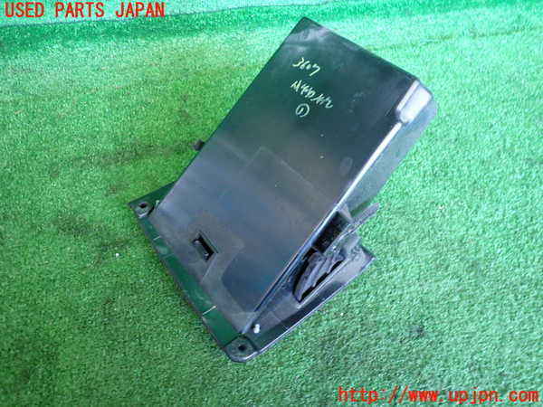 2UPJ-9236077841]BMW 528i ツーリング(MU30)小物入れ1 中古 (F11)_2