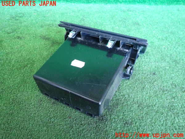 2UPJ-9236077841]BMW 528i ツーリング(MU30)小物入れ1 中古 (F11)_4