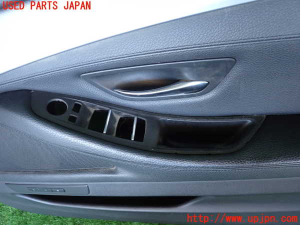 2UPJ-9236071234]BMW 528i ツーリング(MU30)右前ドア内張り 中古 (F11)_2