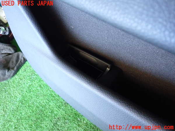 2UPJ-9236071294]BMW 528i ツーリング(MU30)右後ドア内張り 中古 (F11)_3