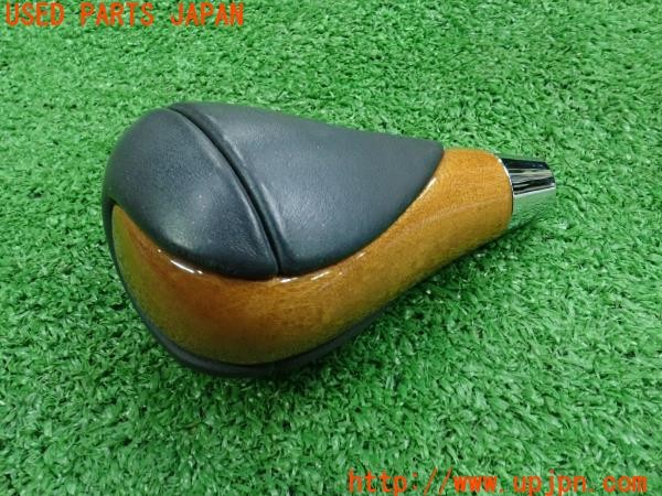 3UPJ=9236080614]レクサス IS250C(GSE20)純正 シフトノブ レザー ウッド 中古_2