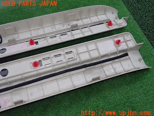 3UPJ=9236080616]レクサス IS250C(GSE20)純正 スカッフプレート LEDイルミ付き 中古_2