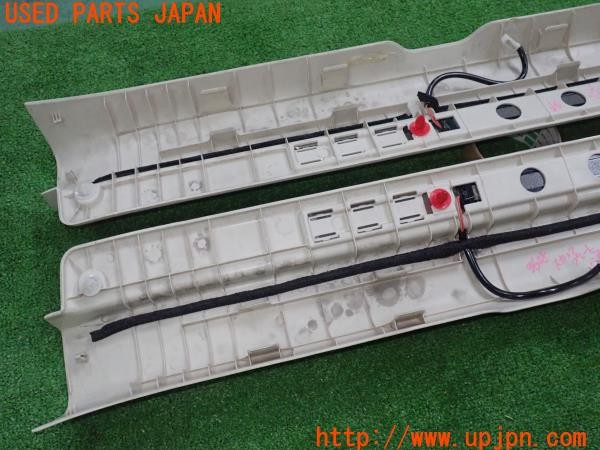 3UPJ=9236080616]レクサス IS250C(GSE20)純正 スカッフプレート LEDイルミ付き 中古_3