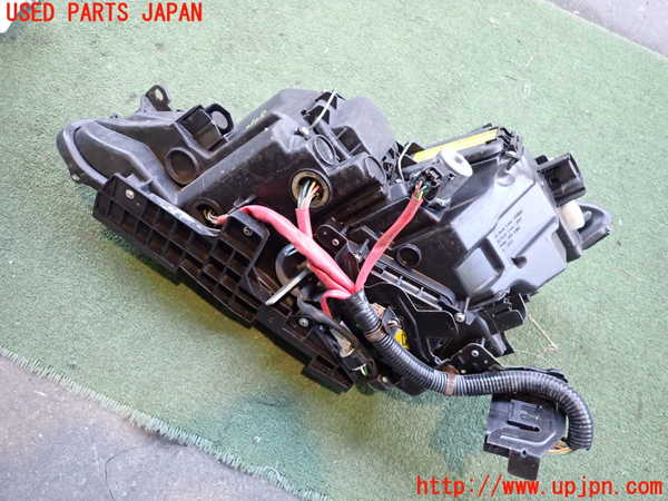 2UPJ-9236081130]レクサス・IS250C(GSE20)右ヘッドライト HID (ジャンク品) 中古_3