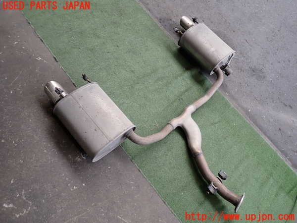 2UPJ-9236082671]レクサス・IS250C(GSE20)リアマフラー1 中古_2
