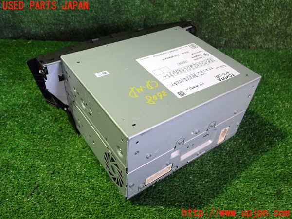 2UPJ-9236086500]レクサス・IS250C(GSE20)CD&MDプレイヤー 中古_2