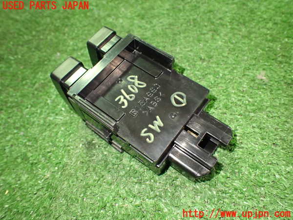 2UPJ-9236086306]レクサス・IS250C(GSE20)スイッチ1 (給油口、トランク) 中古_2