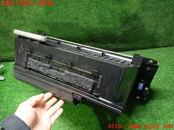 2UPJ-9236087516]レクサス・IS250C(GSE20)グローブボックス1 中古_4