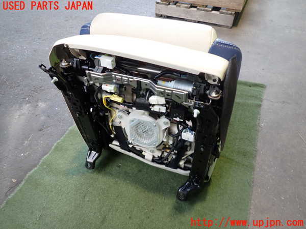2UPJ-9236087035]レクサス・IS250C(GSE20)運転席シート 中古_5