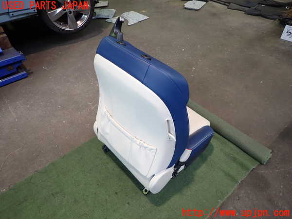 2UPJ-9236087065]レクサス・IS250C(GSE20)助手席シート 中古_3