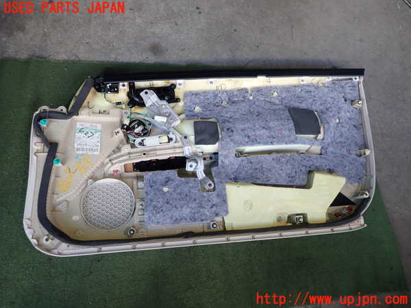 2UPJ-9236081264]レクサス・IS250C(GSE20)左ドア内張り 中古_4