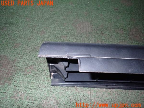3UPJ=9236090014]ランドローバー レンジローバー 4.6HSE(LP60D P38A)後期 ディスカバリー(L318)純正 DHB 000210PMA フロントグリル② 中古_4