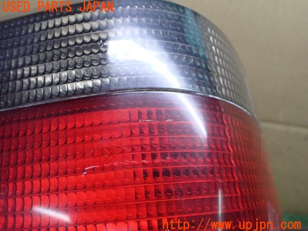 3UPJ=9236090547]ランドローバー レンジローバー 4.6HSE(LP60D P38A)後期 純正 Valeo 2233 テールランプ 中古_4