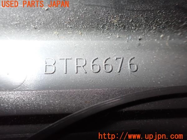 3UPJ=9236090652]ランドローバー レンジローバー 4.6HSE(LP60D P38A)後期 純正 BTR6676 スピーカーグリル② カバー 右側 中古_3