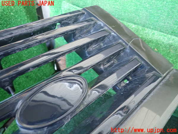 1UPJ-9236091050]ランドローバー・レンジローバー(LP60D)ラジエターグリル ジャンク_3