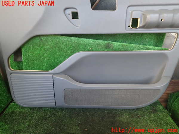 1UPJ-9236091234]ランドローバー・レンジローバー(LP60D)右前ドア内張り 中古_4