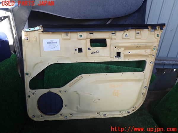 1UPJ-9236091264]ランドローバー・レンジローバー(LP60D)左前ドア内張り 中古_4