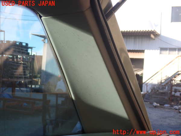 1UPJ-9236097675]ランドローバー・レンジローバー(LP60D)右リアピラートリム 中古_3