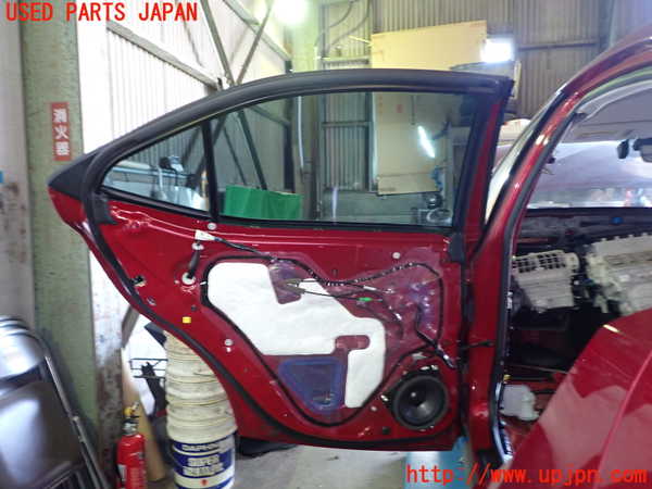 1UPJ-9236101320]レクサス・IS300h(AVE30)左後ドア 中古 NSG M31S8 43R-005844_5