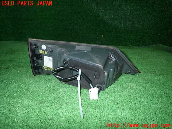 1UPJ-9236101552]レクサス・IS300h(AVE30)左リアフィニッシャー 中古_2