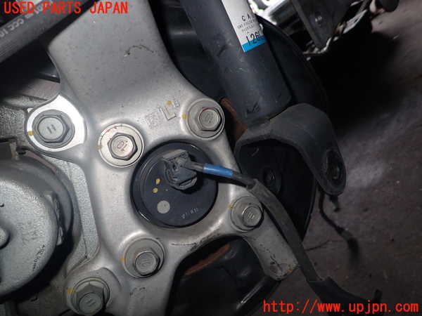 1UPJ-9236104295]レクサス・IS300h(AVE30)左フロントナックルハブ 中古_2