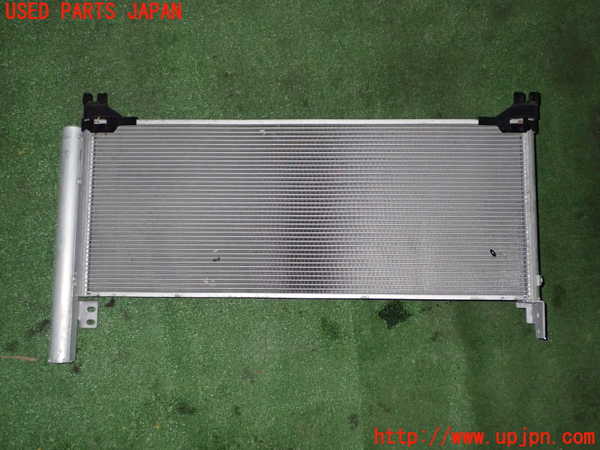 1UPJ-9236106031]レクサス・IS300h(AVE30)エアコンコンデンサー1 中古_2