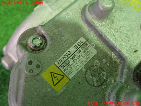 1UPJ-9236106025]レクサス・IS300h(AVE30)エアコンコンプレッサー 中古_2