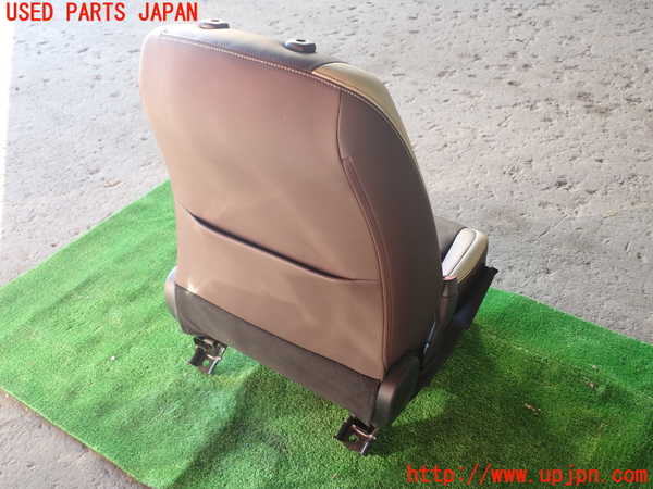 1UPJ-9236107065]レクサス・IS300h(AVE30)助手席シート 中古_4