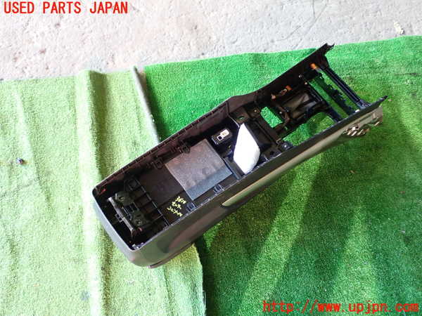 1UPJ-9236107540]レクサス・IS300h(AVE30)センターコンソール 中古_4