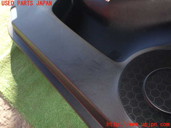 1UPJ-9236101264]レクサス・IS300h(AVE30)左前ドア内張り 中古_2