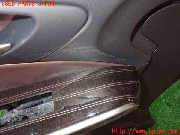 1UPJ-9236101264]レクサス・IS300h(AVE30)左前ドア内張り 中古_4