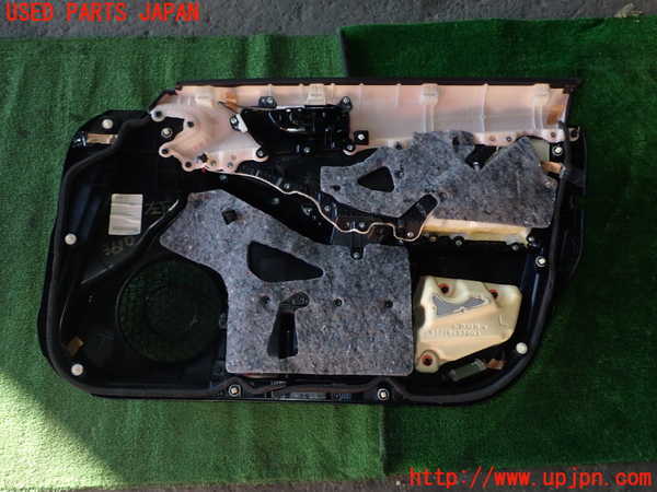 1UPJ-9236101264]レクサス・IS300h(AVE30)左前ドア内張り 中古_5