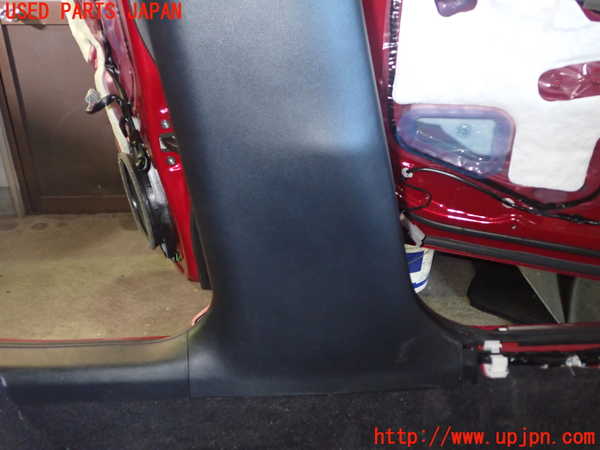 1UPJ-9236107670]レクサス・IS300h(AVE30)左センターピラートリム 中古_4