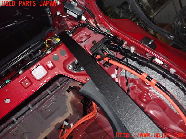 1UPJ-9236107185]レクサス・IS300h(AVE30)左2列目シートベルト 中古_2