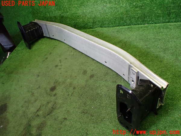 1UPJ-9236111014]C-HRハイブリッド(ZYX10)フロントバンパーホースメント 中古_4