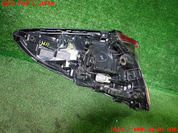 1UPJ-9236111530]C-HRハイブリッド(ZYX10)右テールランプ ジャンク_4