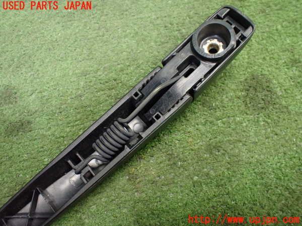 1UPJ-9236111661]C-HRハイブリッド(ZYX10)リアワイパーアーム1 中古_3
