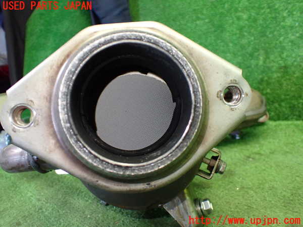 1UPJ-9236112661]C-HRハイブリッド(ZYX10)触媒1 中古_4