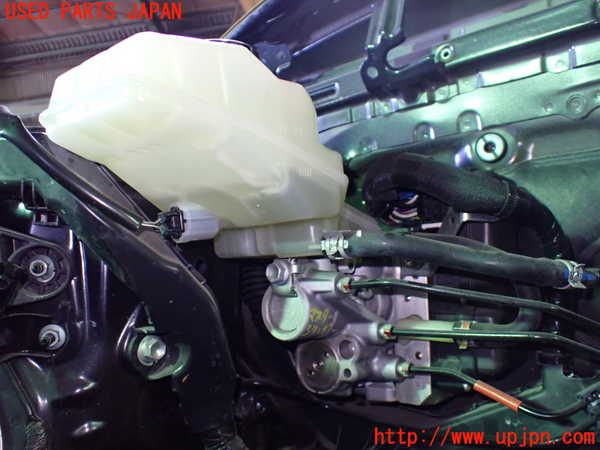 1UPJ-9236114050]C-HRハイブリッド(ZYX10)ブレーキマスターシリンダー 中古_2