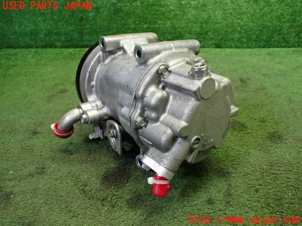 1UPJ-9236116025]C-HRハイブリッド(ZYX10)エアコンコンプレッサー 中古_2
