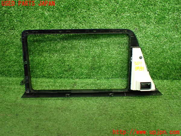 1UPJ-9236117850]C-HRハイブリッド(ZYX10)時計 中古_3