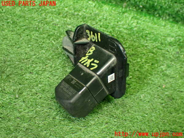 1UPJ-9236116680]C-HRハイブリッド(ZYX10)バックカメラ 中古_2