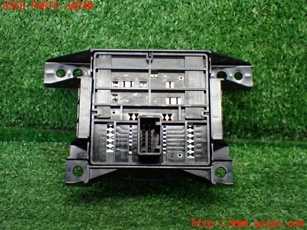 1UPJ-9236116306]C-HRハイブリッド(ZYX10)スイッチ1(電動パーキング オートホールド 横滑り防止OFF EVモード) 中古_2