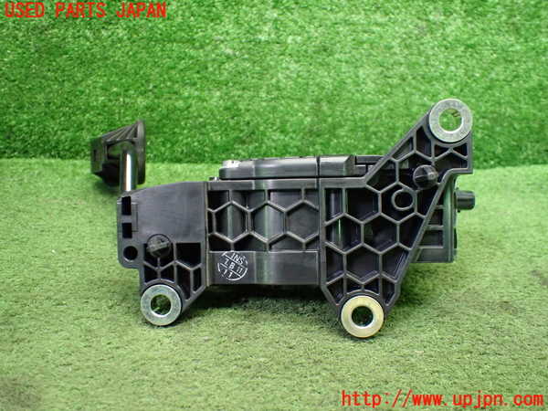 1UPJ-9236116382]C-HRハイブリッド(ZYX10)センサー2(アクセルペダル) 中古_3
